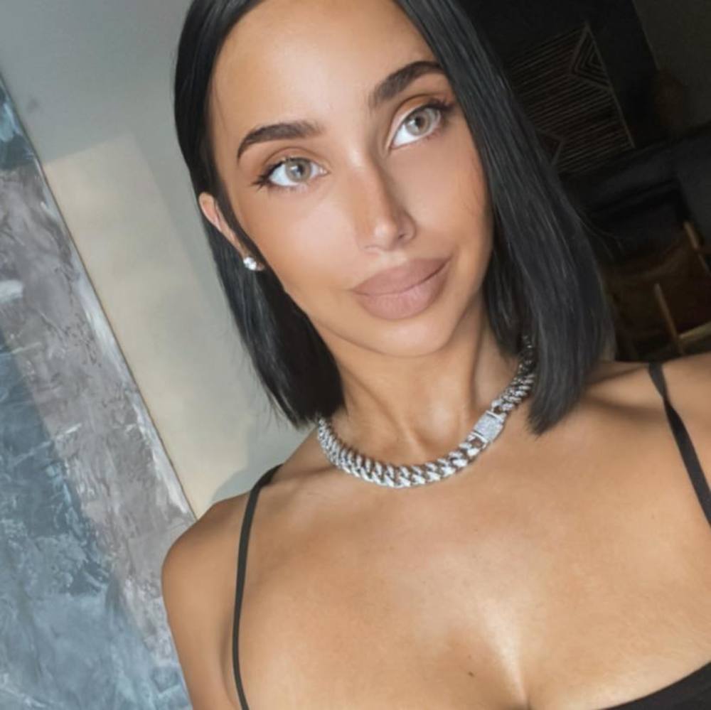 Meet your Posher, Victoria